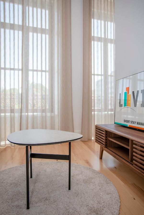 Liiiving In - View Apartamento
